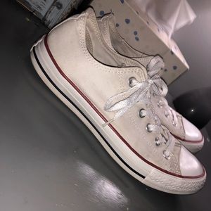 White low top converse
